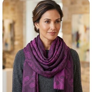 Elegant Purple Paisley Scarf